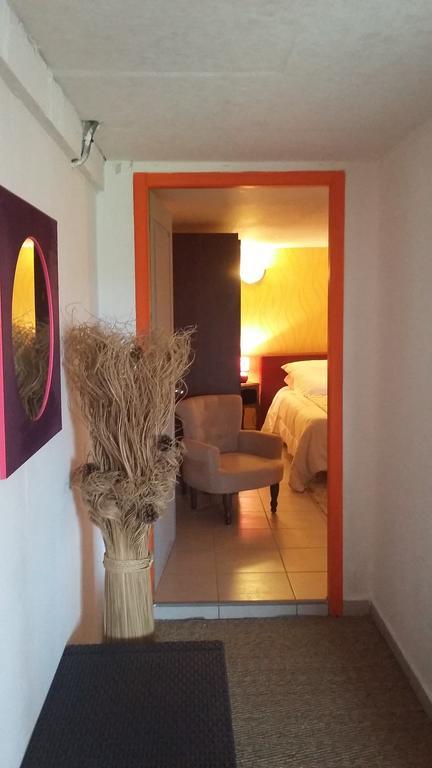 Hostal Chez Annie Saint-Avit-Rivière Exterior foto