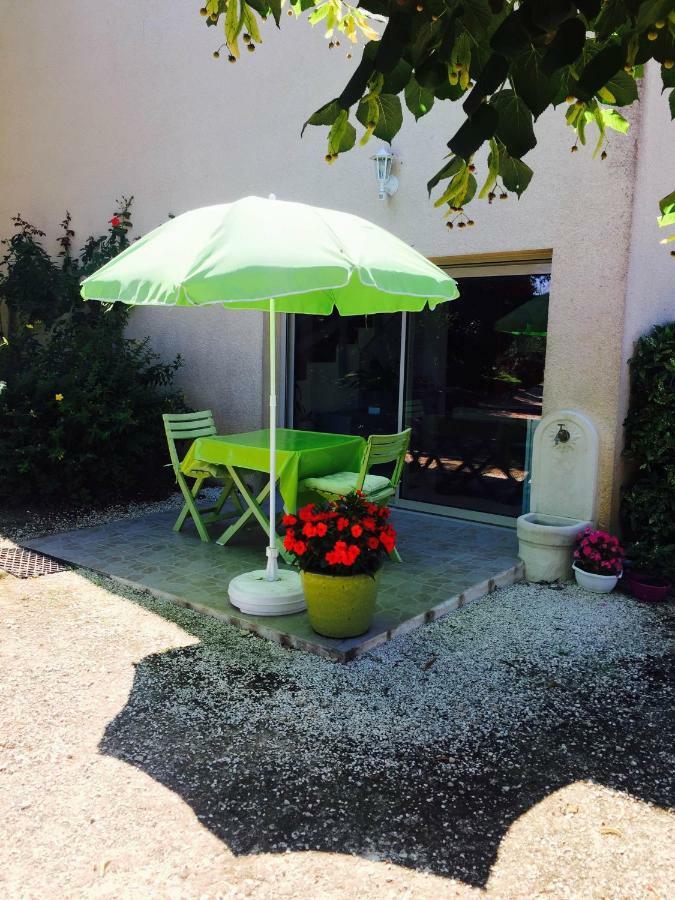 Hostal Chez Annie Saint-Avit-Rivière Exterior foto